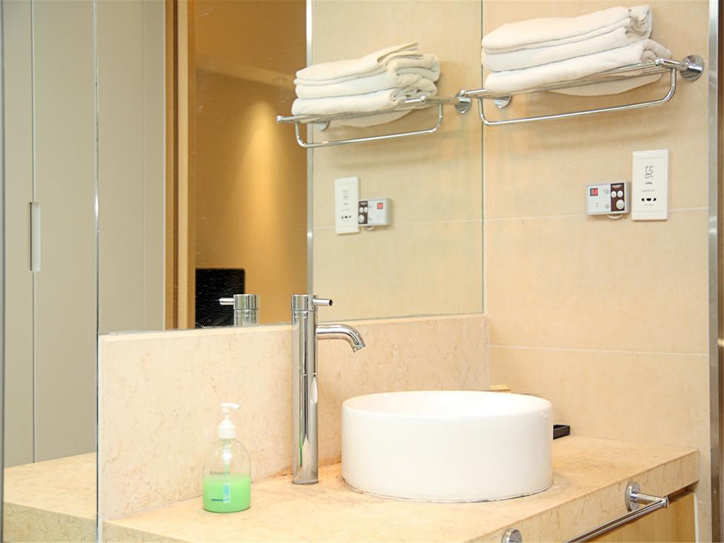 Private Enjoy Home Apartment - Stanley R&F Apartment قوانغتشو المظهر الخارجي الصورة