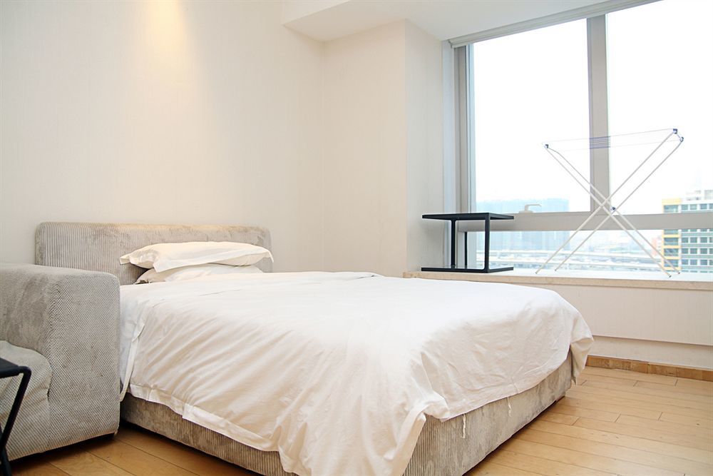 Private Enjoy Home Apartment - Stanley R&F Apartment قوانغتشو المظهر الخارجي الصورة